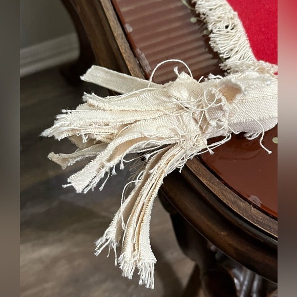 ๐Mud Pie Reversible Holiday Table Runner, 17" x 80", Red and Beige - Picture 8 of 14